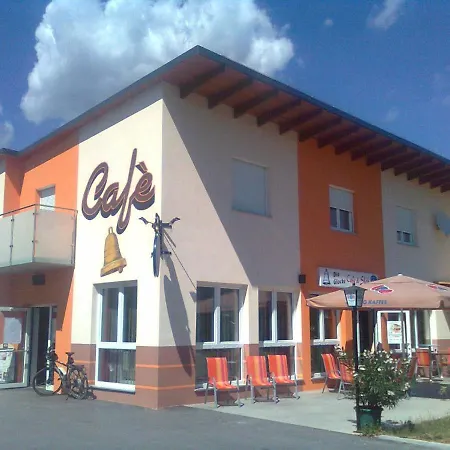 Διαμέρισμα Cafe Glocke Edenhoefer Martha Anger (Weiz)